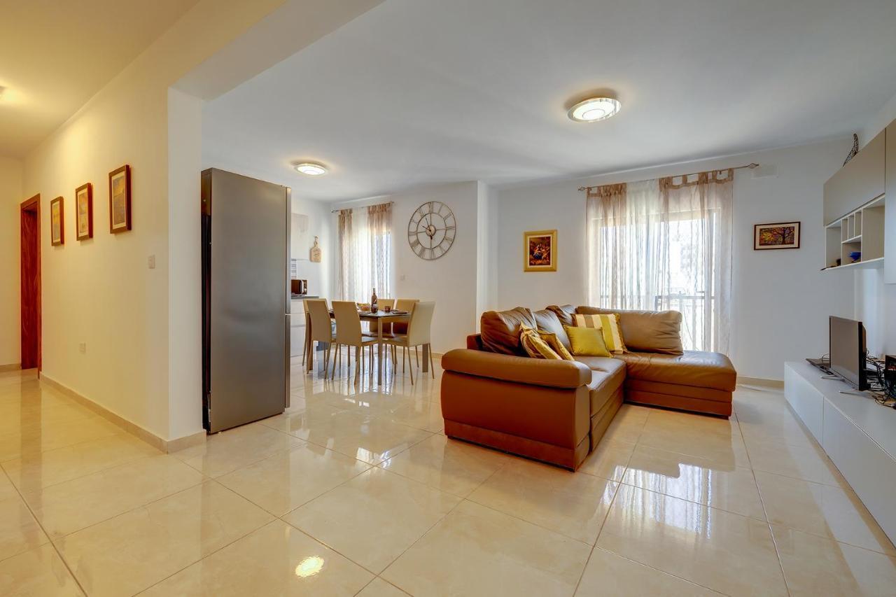 Stylish Bright And Airy Apart In Central Bugibba St. Paul's Bay Ngoại thất bức ảnh