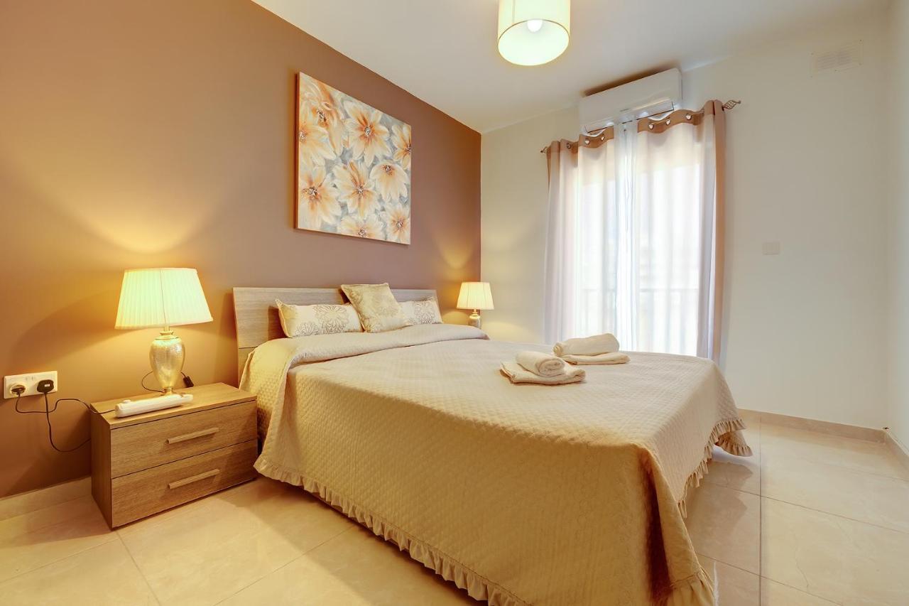 Stylish Bright And Airy Apart In Central Bugibba St. Paul's Bay Ngoại thất bức ảnh