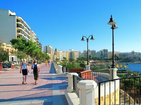 Stylish Bright And Airy Apart In Central Bugibba St. Paul's Bay Ngoại thất bức ảnh